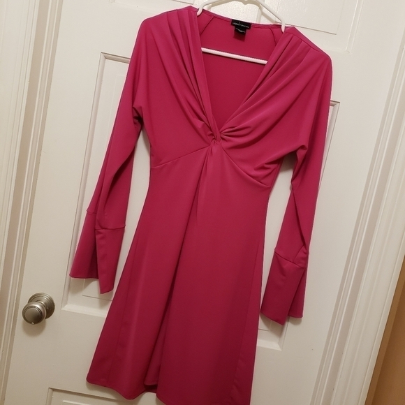 Moda International Women's Pink V-Neck Long Sleeve A-Line Pleated Dress … - Picture 10 of 12